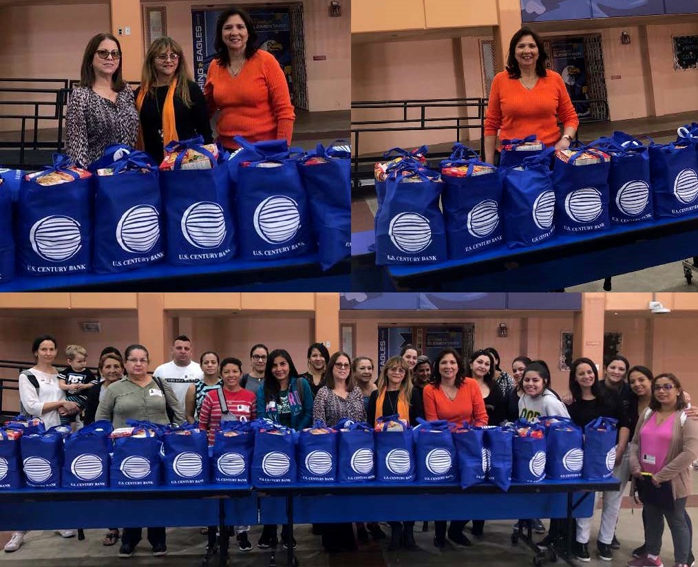 U.S. Century Bank Team working the 2019 Annual Thanksgiving Meal and Turkey distribution